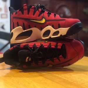 Nike Air Max Nomo throwback kicks